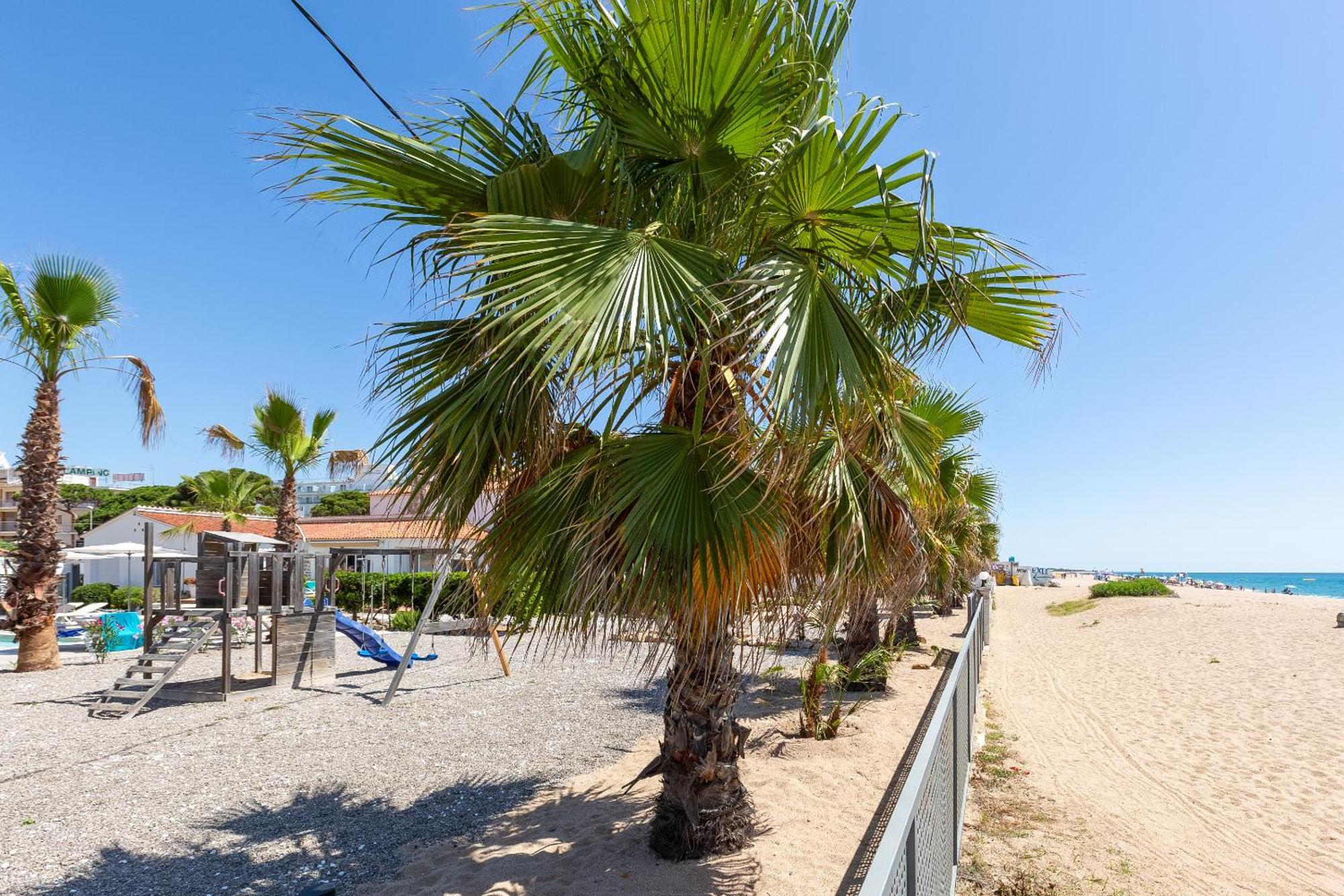 Malgrat De Mar Beachfront Village מראה חיצוני תמונה